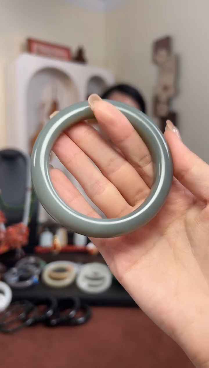【闪购商品】和田玉手镯未镶嵌S17- 56.5mm 
