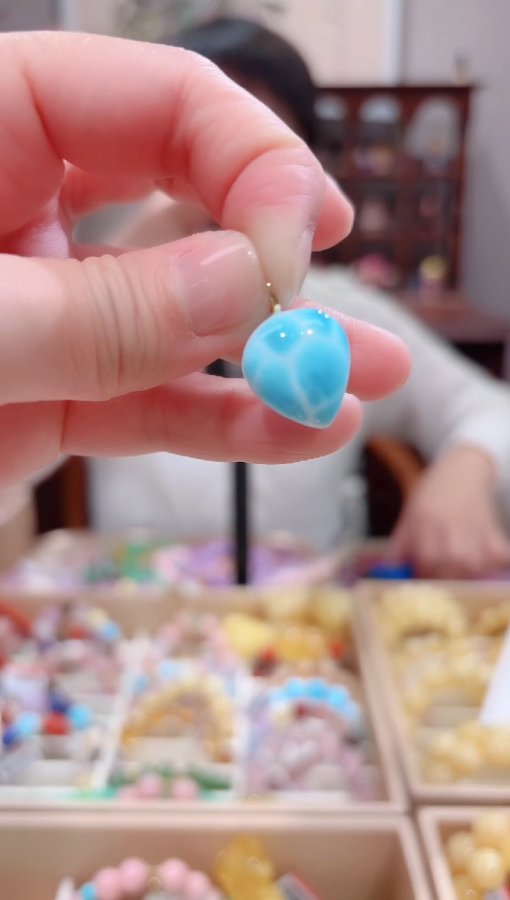 【闪购商品】针钠钙石（海纹石）颈饰18K金镶嵌设计款珠串