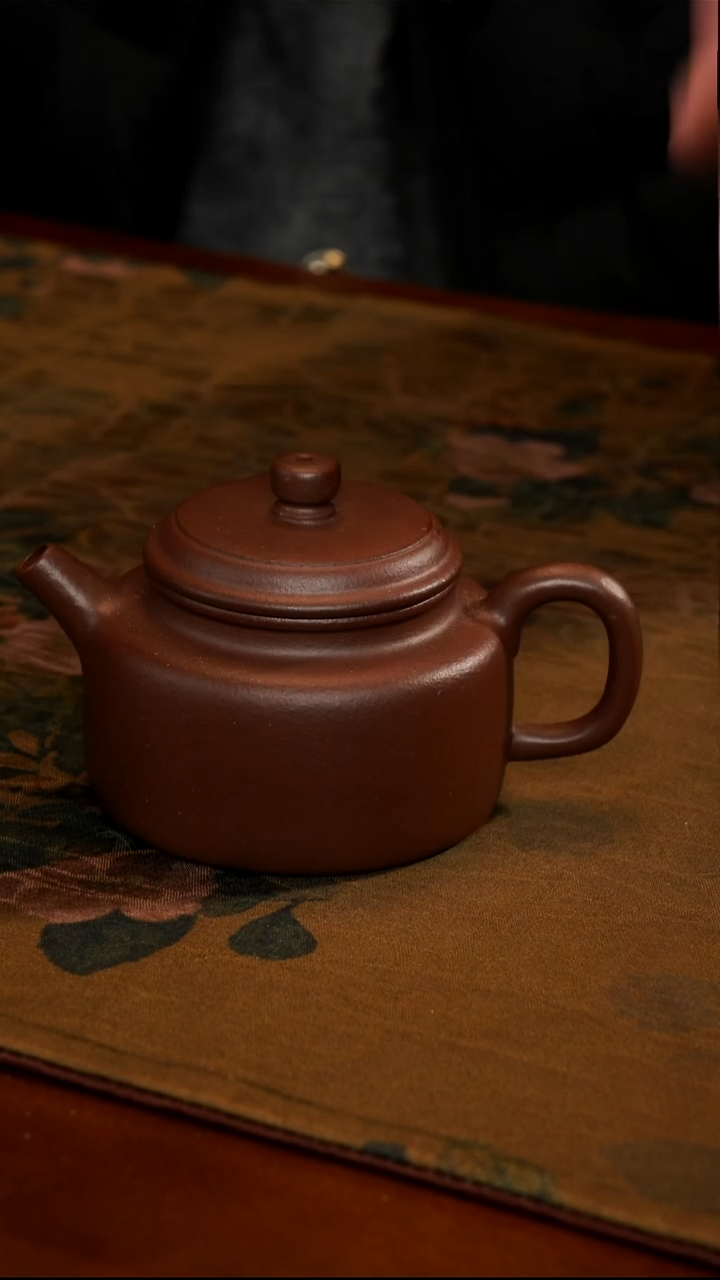 茶壶紫砂之*紫泥德钟小壶