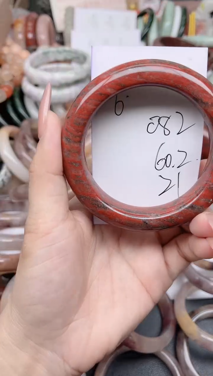 未镶嵌手镯石英质玉082