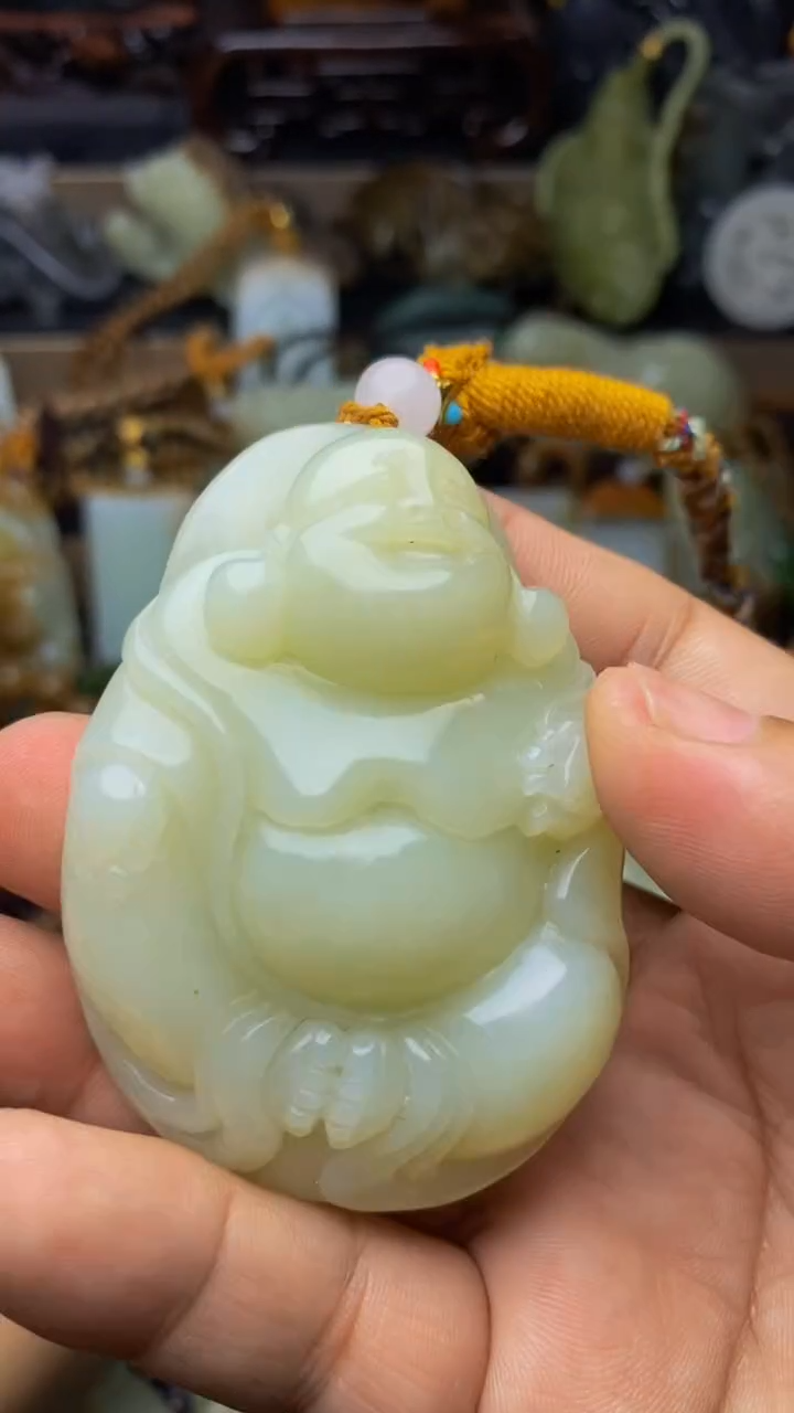 未镶嵌和田玉把件1