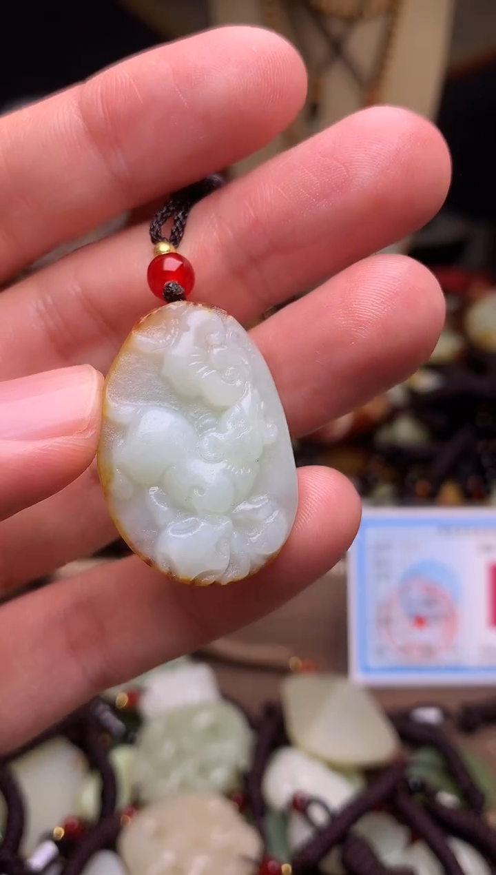 颈饰未镶嵌和田玉新疆料青海料清水和田玉吊坠