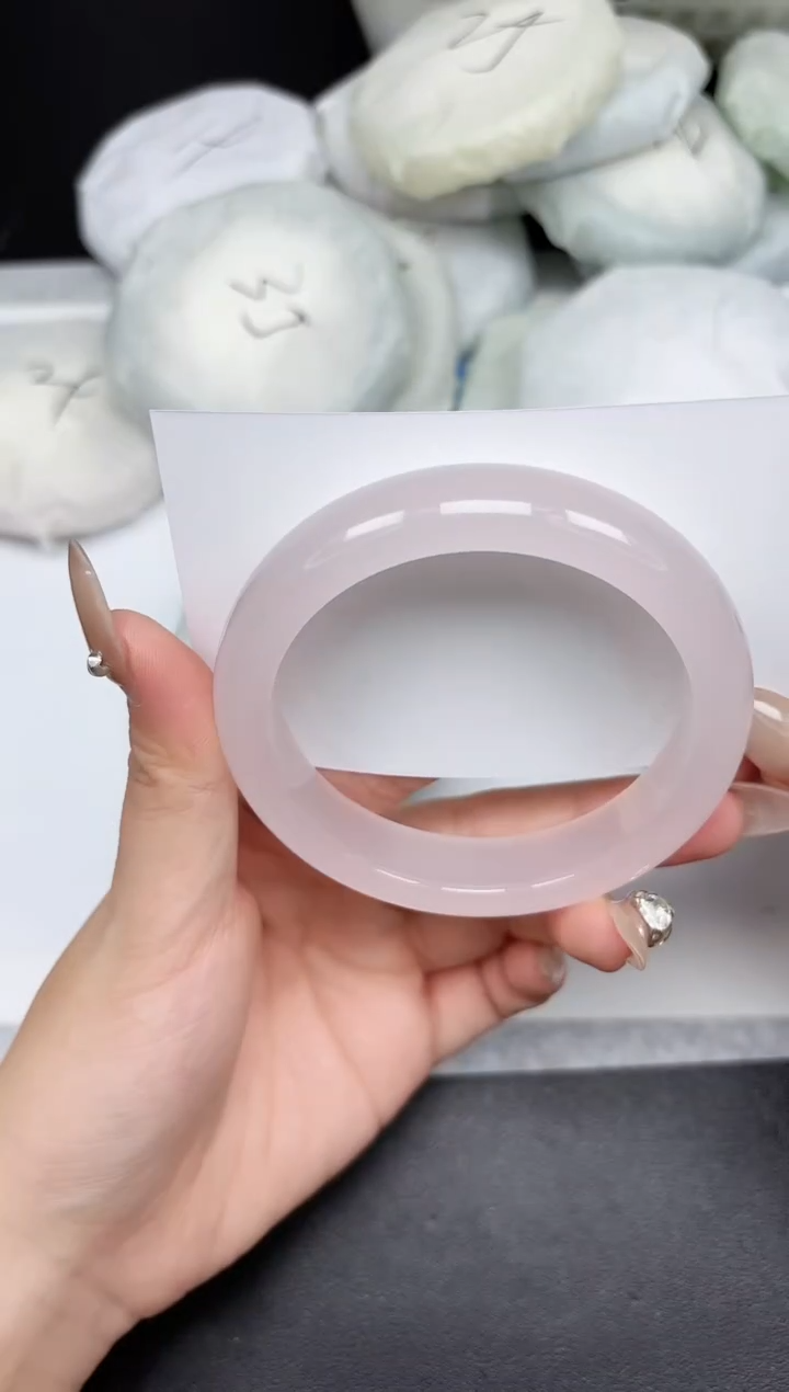 未镶嵌手镯石英质玉95-62