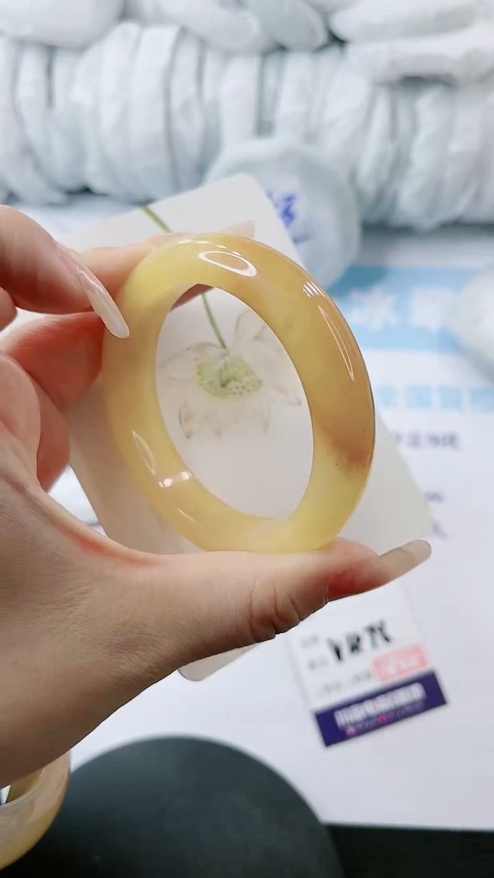 【闪购商品】石英质玉手镯未镶嵌多样性发货V478