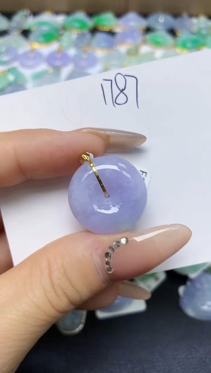 翡翠18K金镶嵌颈饰 天然缅甸翡翠A货