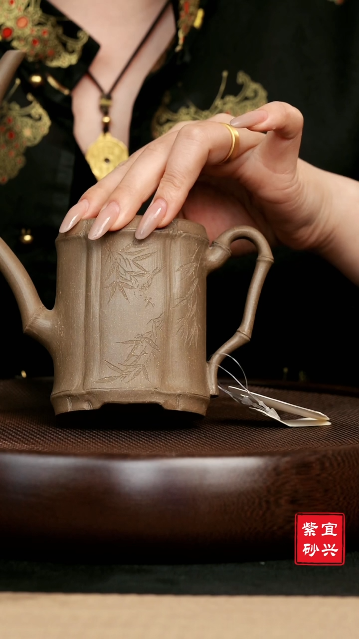 【闪购商品】紫砂茶壶79蟹壳青刻绘高竹节款