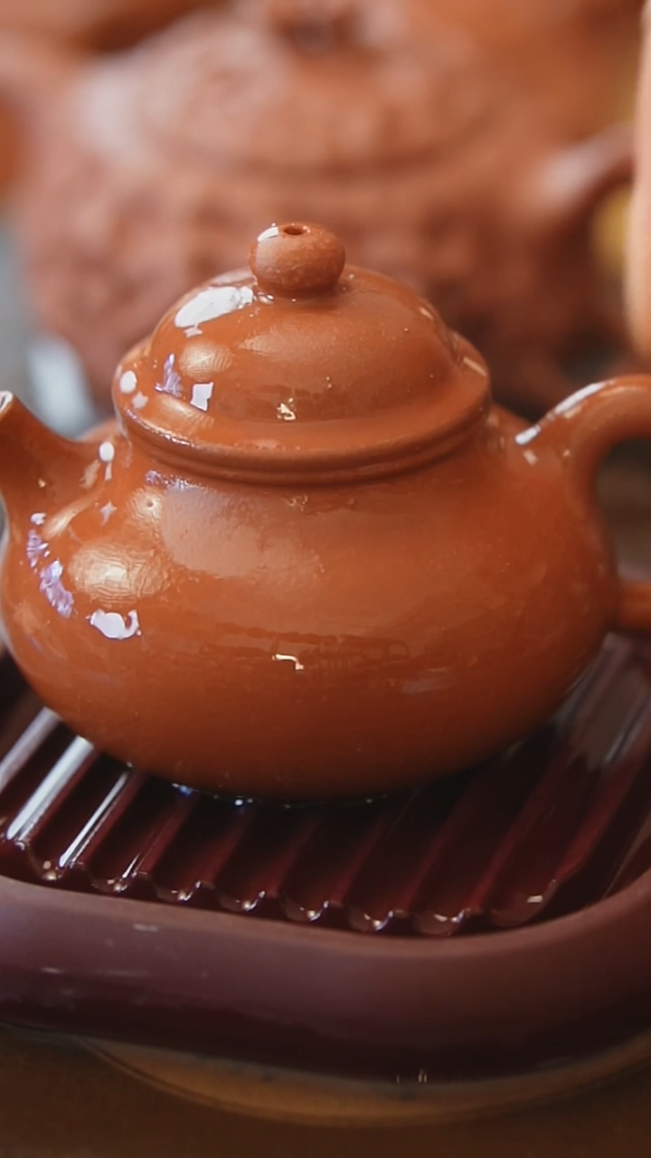 紫砂茶壶容天 红清水 150cc