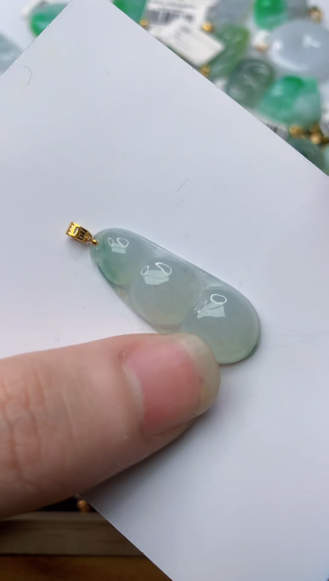 【闪购商品】翡翠颈饰18K金镶嵌90.......