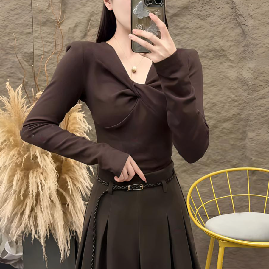 2025秋冬新款气质甜美蝴蝶结打底衫修身显瘦百搭别致高级上衣
