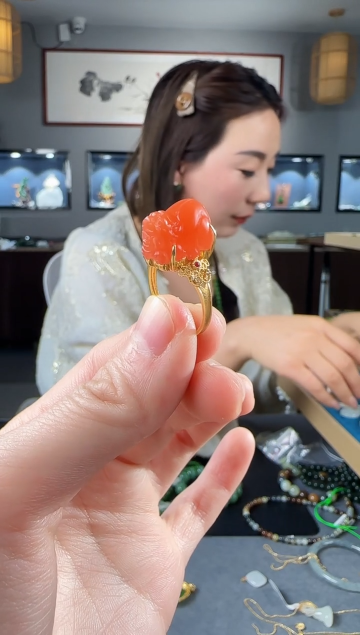 【闪购商品】南红玛瑙戒指18K金镶嵌1