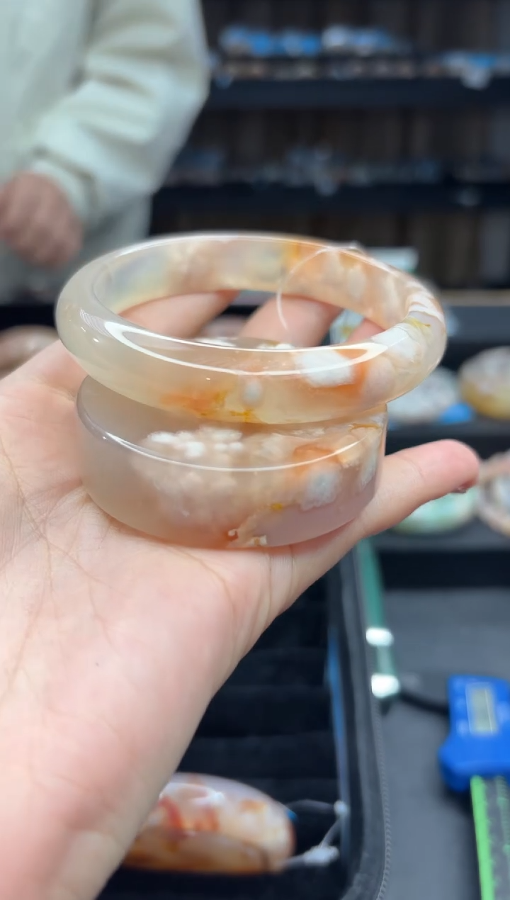 【闪购商品】石英质玉手镯未镶嵌187（60圈赠送镯心）