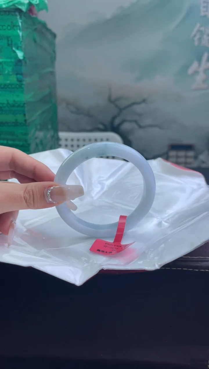 翡翠手镯未镶嵌7翡翠手镯