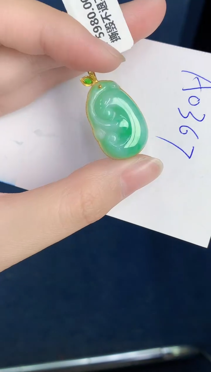 【闪购商品】翡翠颈饰18K金镶嵌000000000