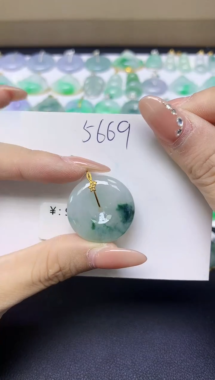 颈饰18K金镶嵌翡翠天然缅甸A货翡翠百元以上9元证书费自理