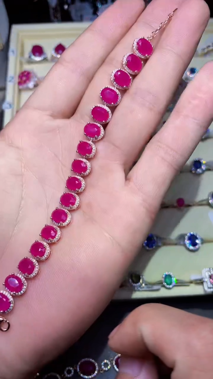 【闪购商品】红宝石手链银S925镶嵌.......