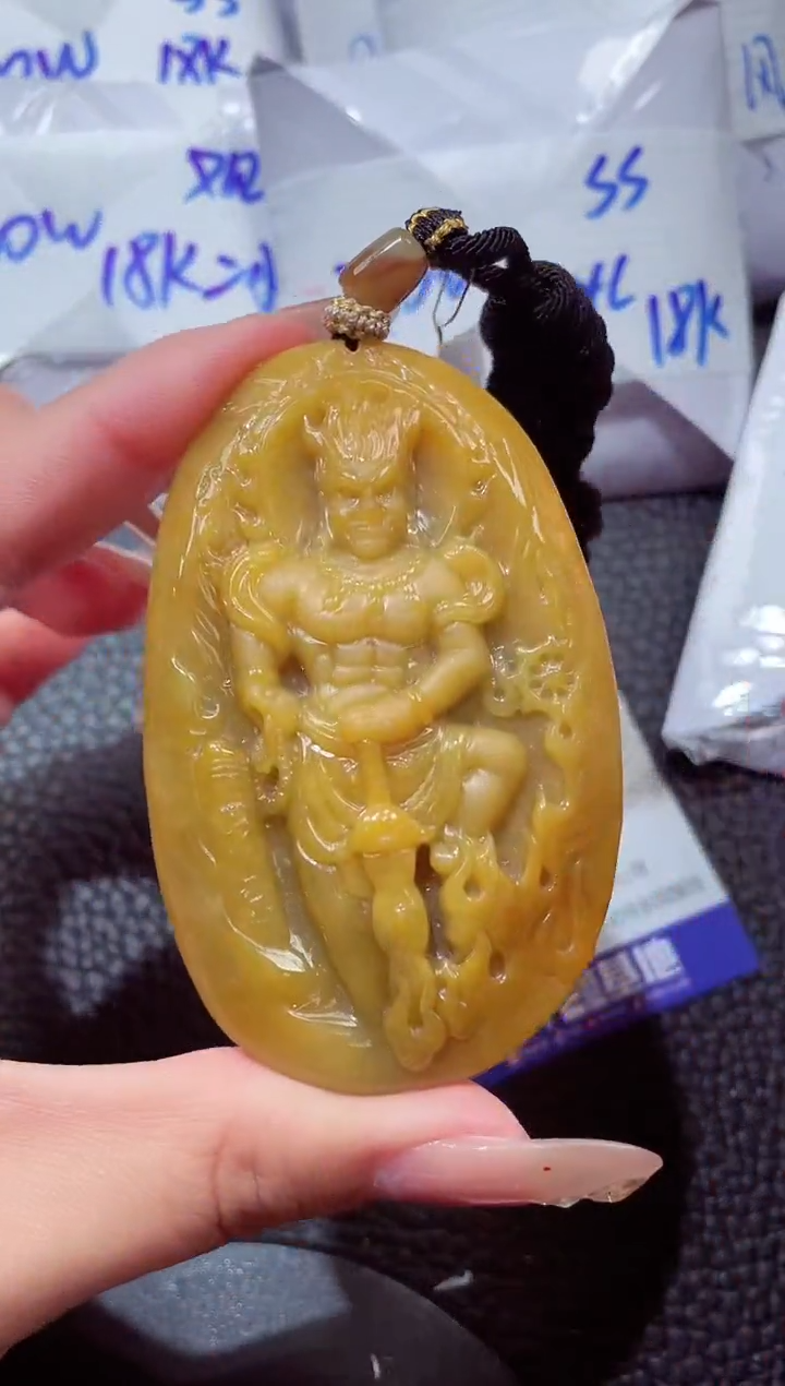 颈饰未镶嵌翡翠00000