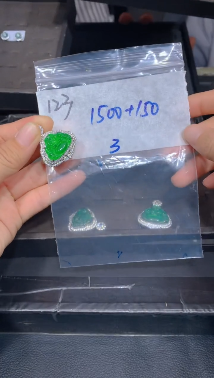 【闪购商品】定制翡翠未镶嵌123吊坠多样性拍一发一毛货定制抛光