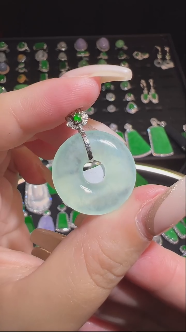 翡翠18K金镶嵌吊坠(不含链)平安扣