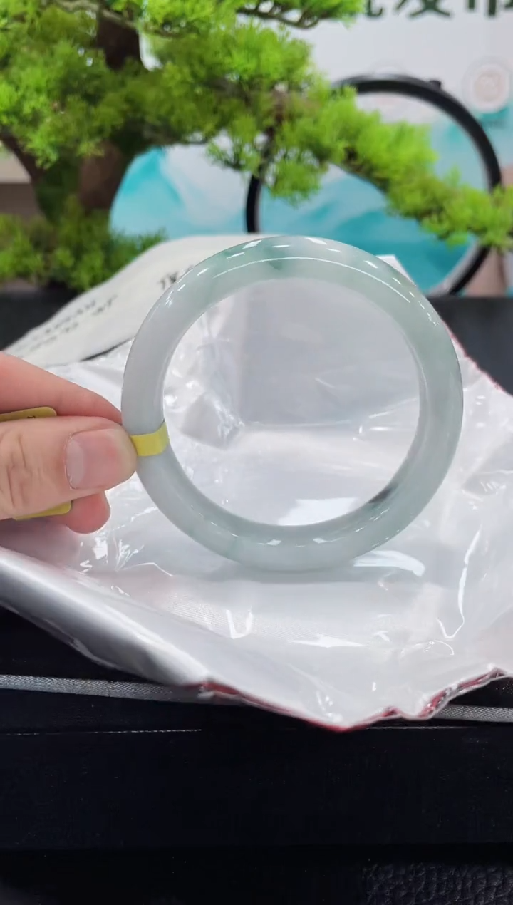 【闪购商品】翡翠手镯未镶嵌手镯
