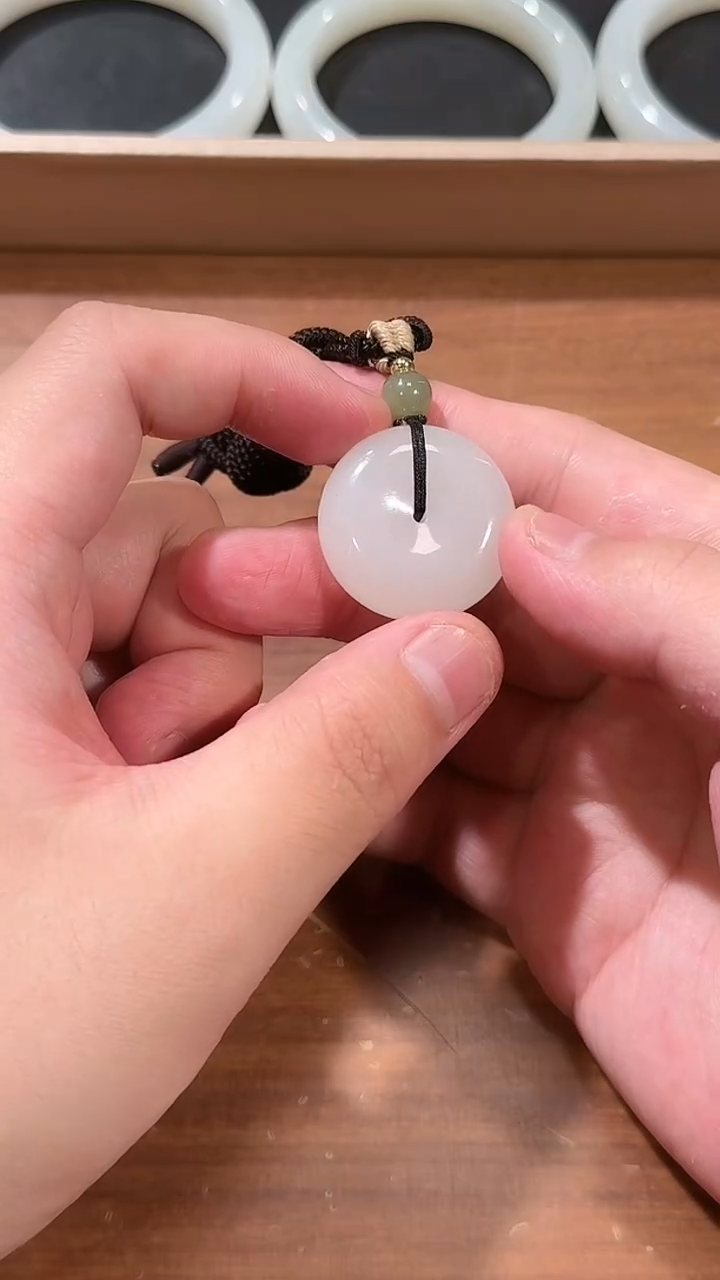 【闪购商品】和田玉吊坠未镶嵌1395平安扣