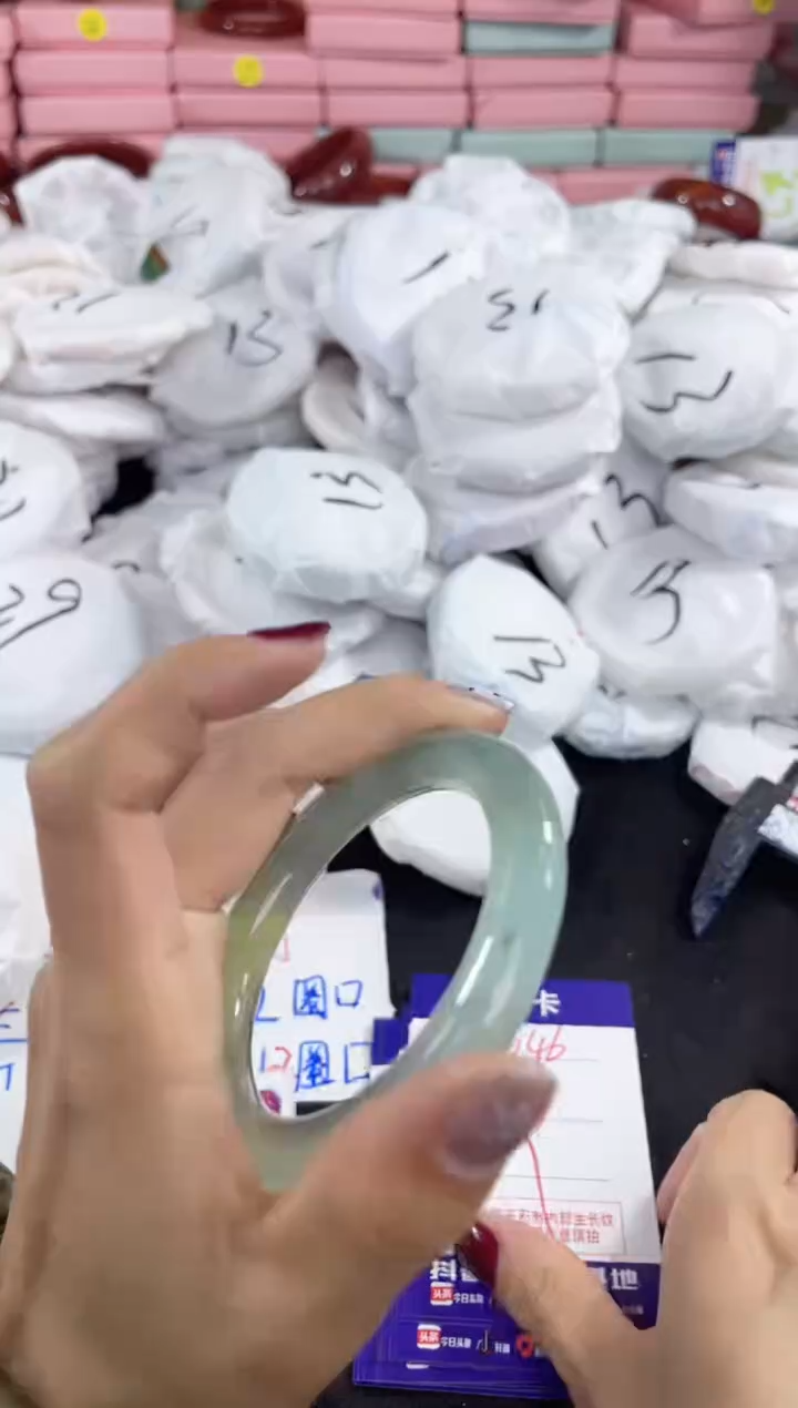 【闪购商品】玛瑙/玉髓手镯未镶嵌646