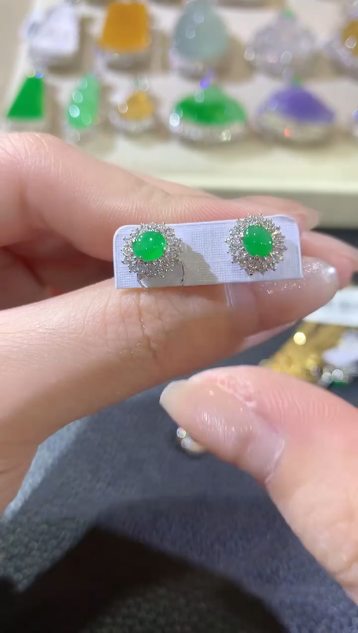 【闪购商品】翡翠耳饰18K金镶嵌C42翡翠