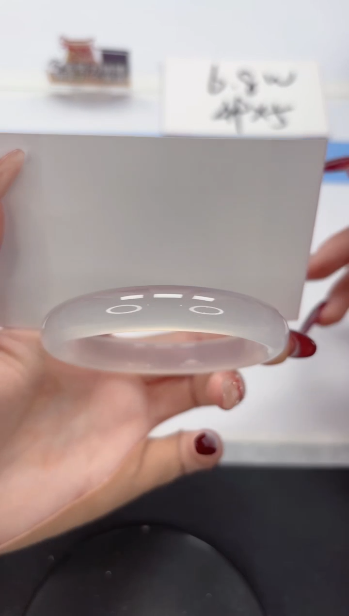 【闪购商品】石英质玉手镯未镶嵌A424-56.8