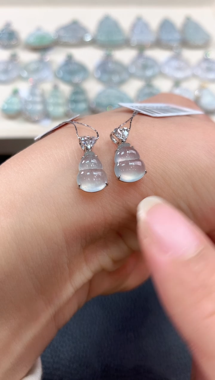 【闪购商品】翡翠吊坠(不含链)18K金镶嵌n2 多样性一件发货