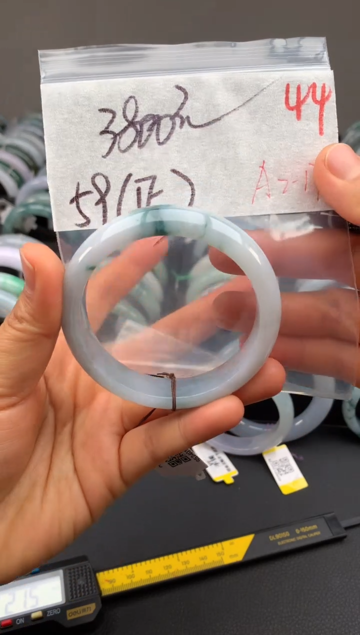 【闪购商品】定制翡翠未镶嵌毛货需精细抛光+多样性发货拍一发一