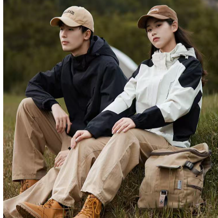 情侣可拆卸三合一防泼水冲锋外套秋冬保暖露营登山外套#1818