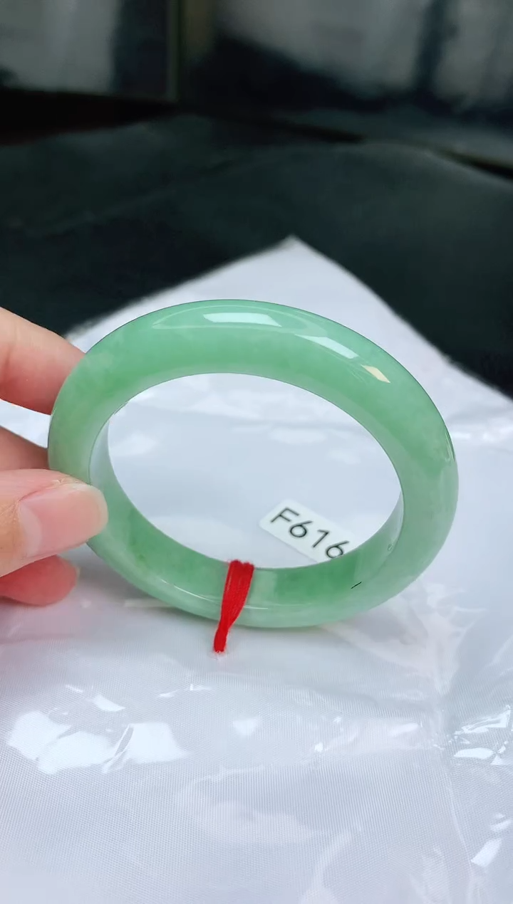 【闪购商品】翡翠手镯未镶嵌缅甸天然A货翡翠手镯