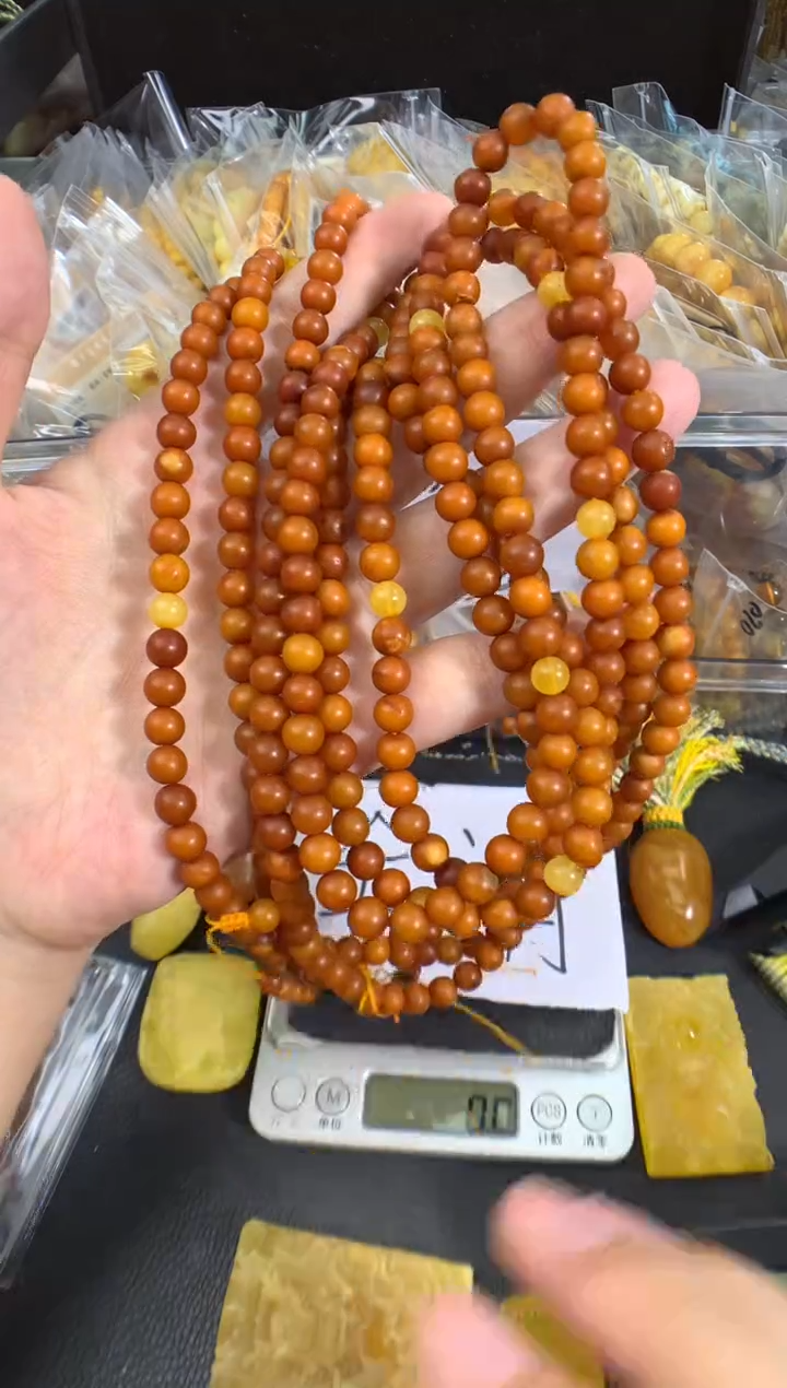 蜜蜡未镶嵌珠宝奇石多样性发一件