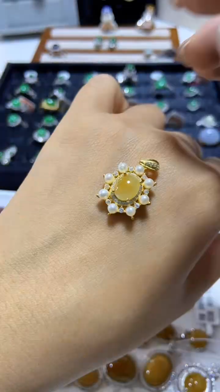 【闪购商品】翡翠戒指银S925镶嵌缅甸天然A翡翠戒吊坠