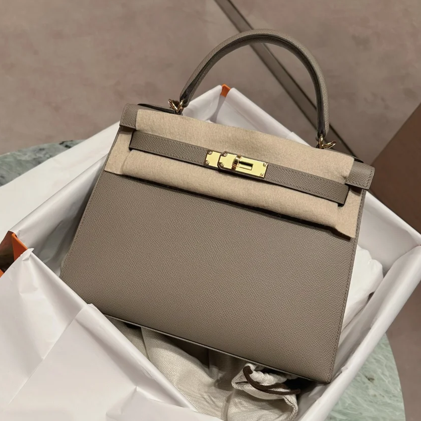 99新 Hermes/爱马仕 小花6珊 kelly 28 银河灰 Ep皮 C刻 金扣包