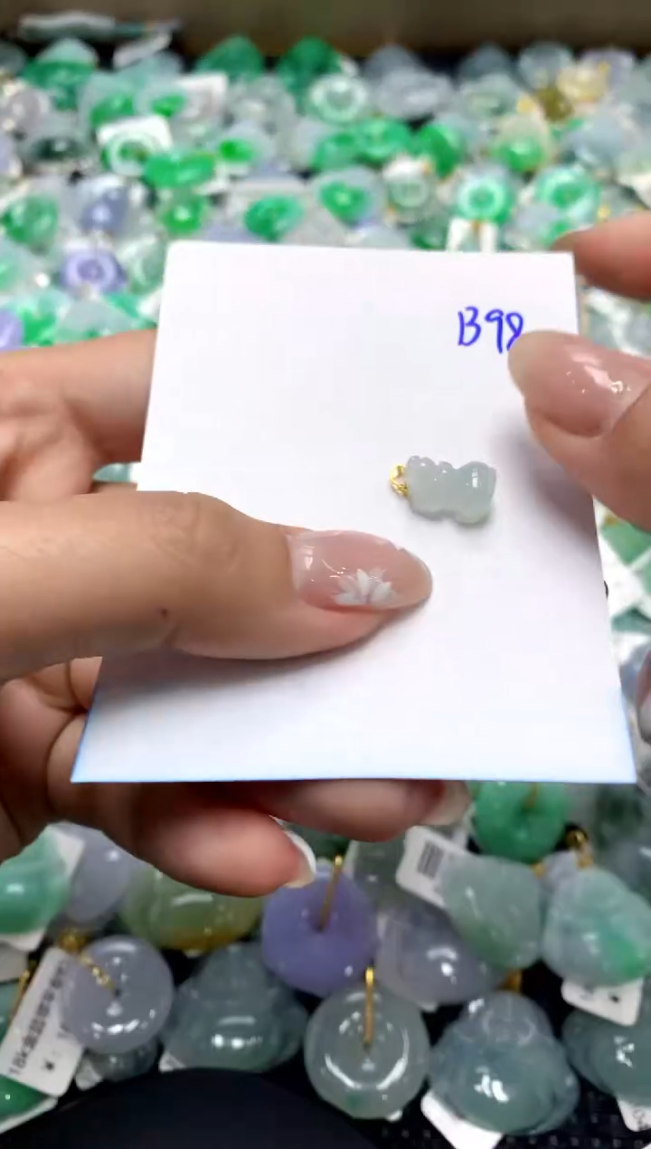 【闪购商品】翡翠颈饰18K金镶嵌111111111111111111