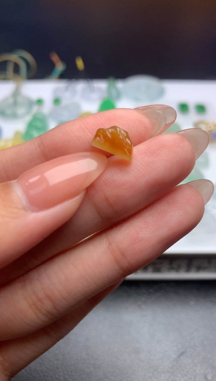 【闪购商品】定制翡翠未镶嵌毛货