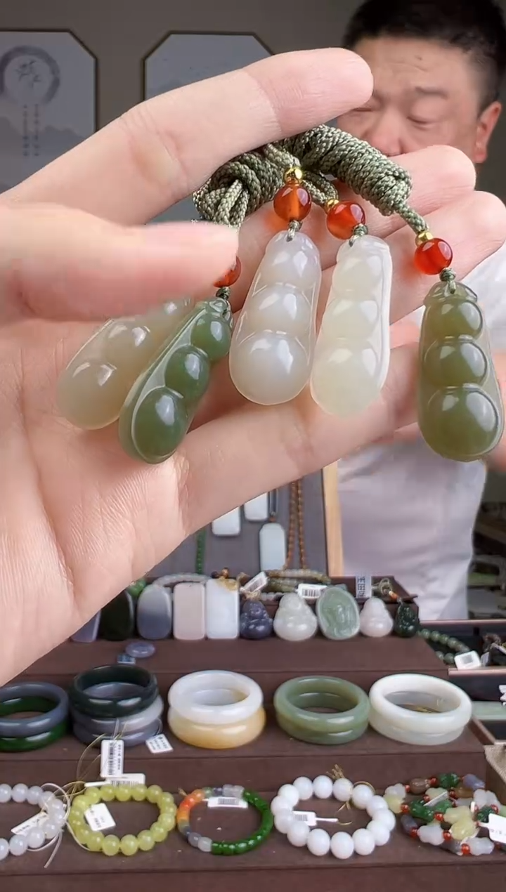 和田玉未镶嵌颈饰多样性发货 拍一单发一个