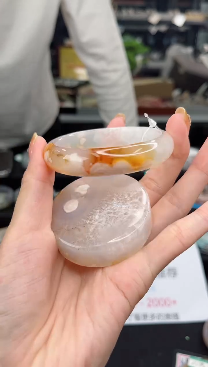 【闪购商品】石英质玉手镯未镶嵌55圈口（赠品镯心）3572063