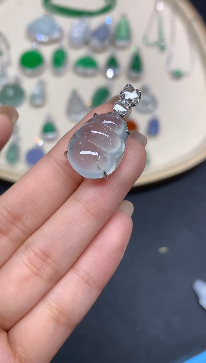 吊坠(不含链)18K金镶嵌翡翠吊坠A421|59800