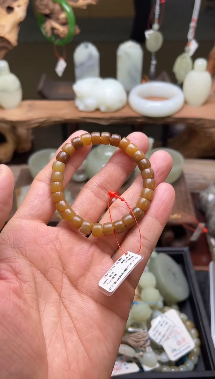 【闪购商品】和田玉手串未镶嵌且末金山糖极限弧卡8 9002938