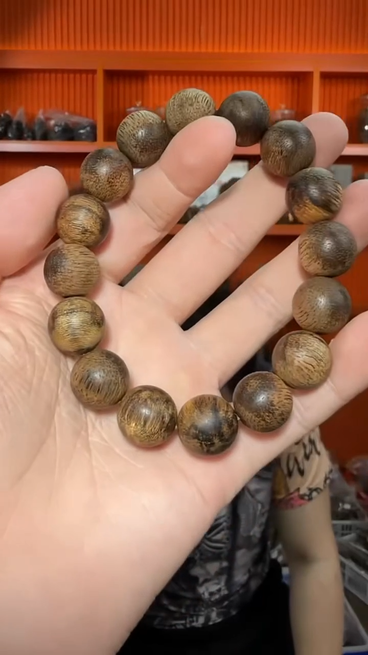 沉香手串420号红土单圈1.4多样性发一