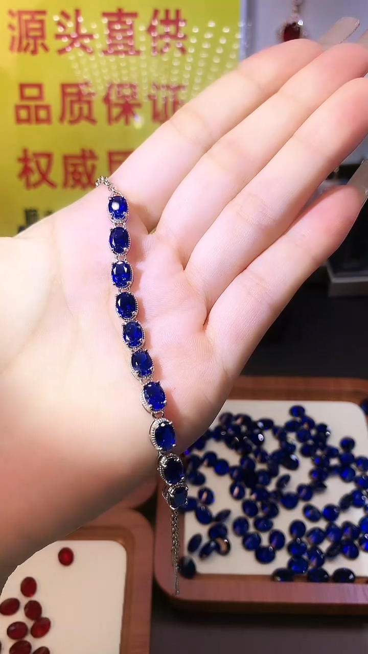 蓝宝石手链银S925镶嵌........