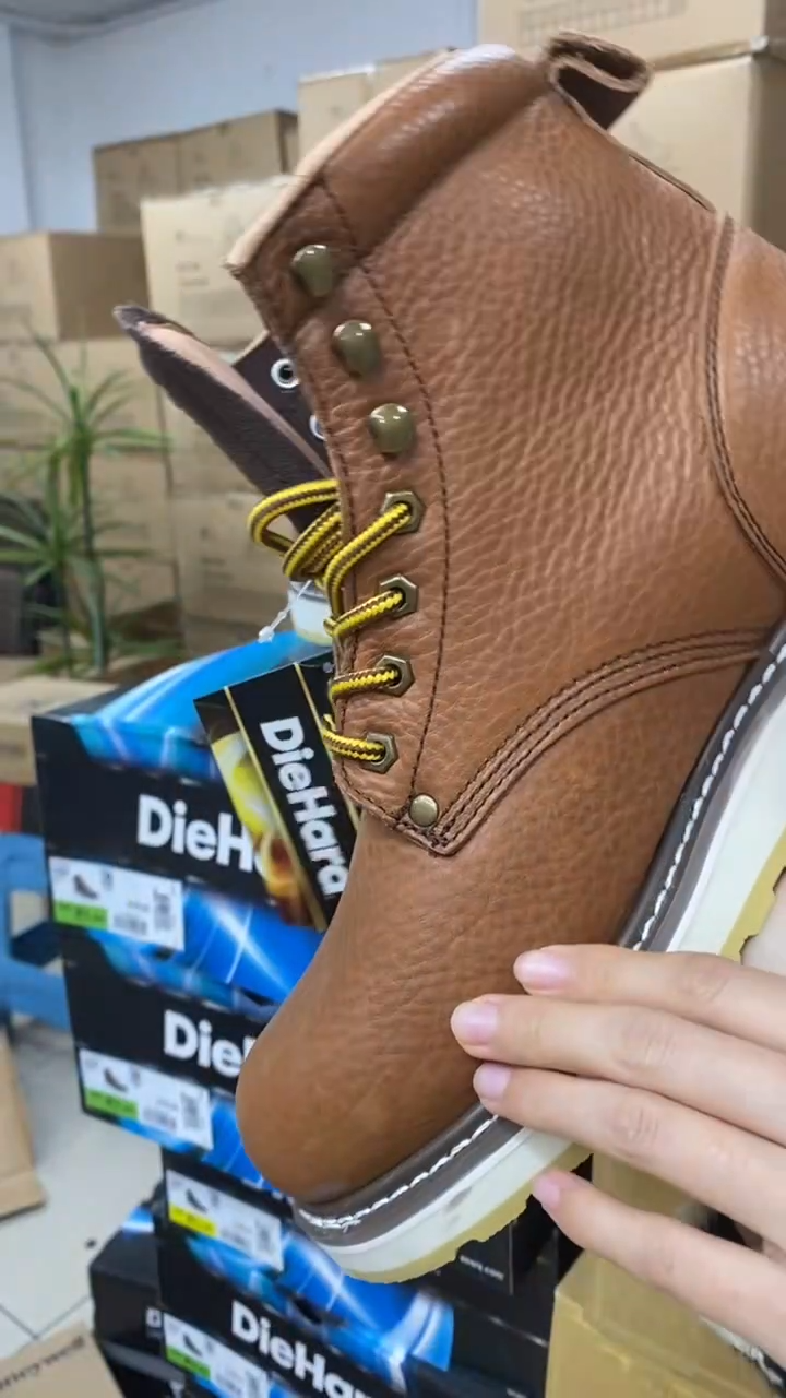 牛皮44.5码，84984 号，皮鞋码，工装靴默认瑕疵