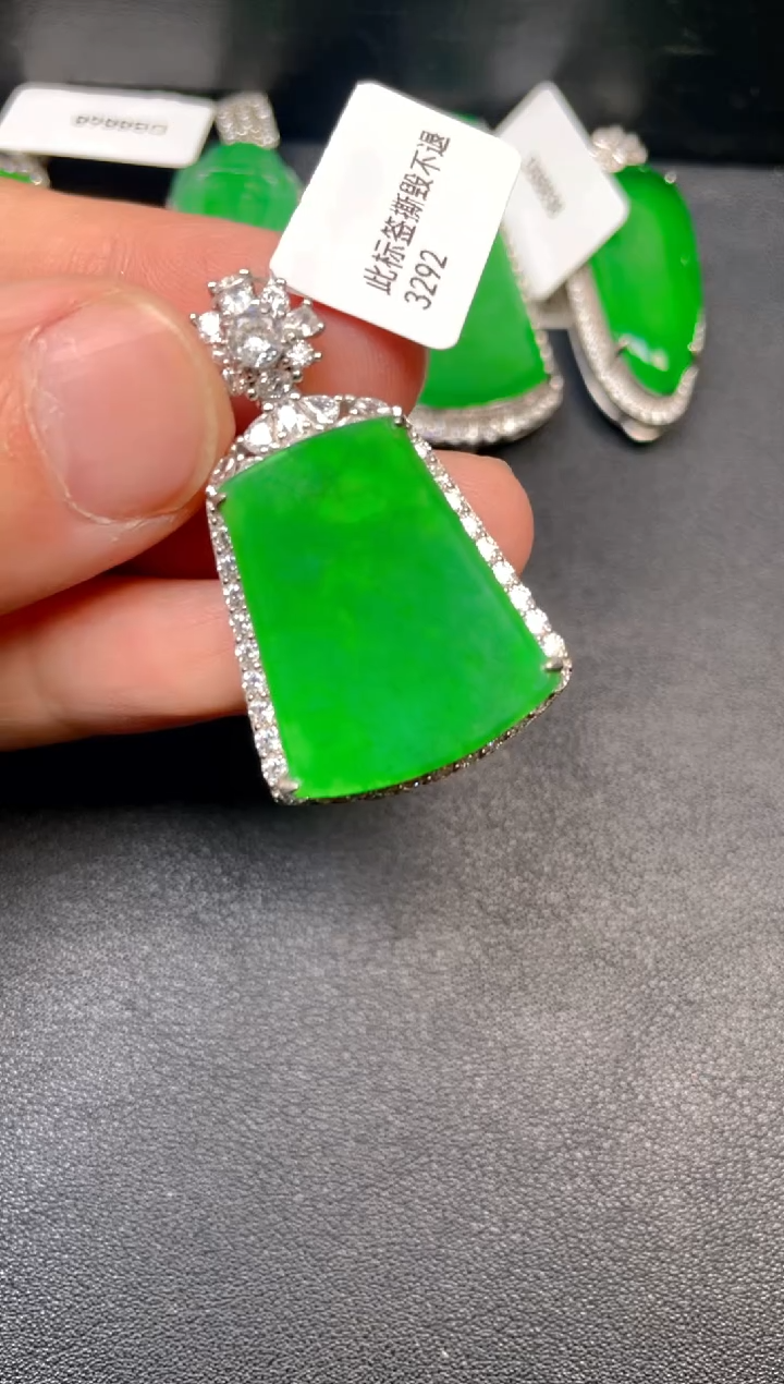 吊坠(不含链)银S925镶嵌翡翠吊坠