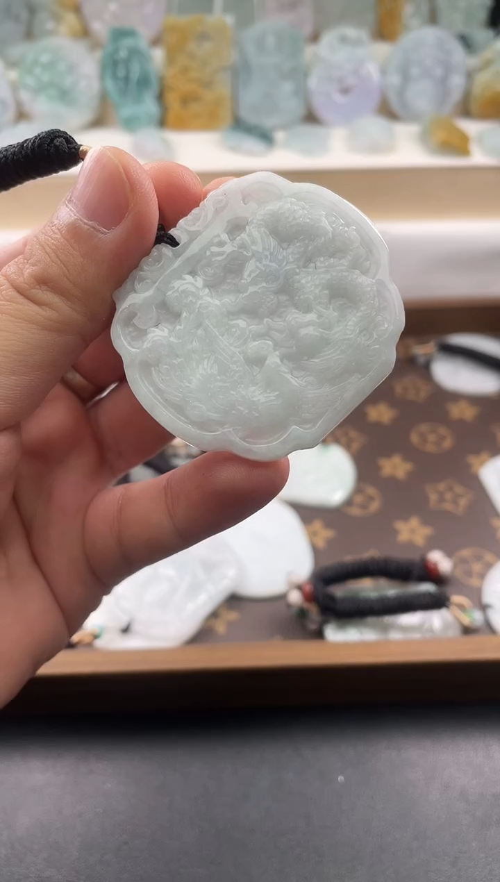 颈饰未镶嵌翡翠25/11/02/809