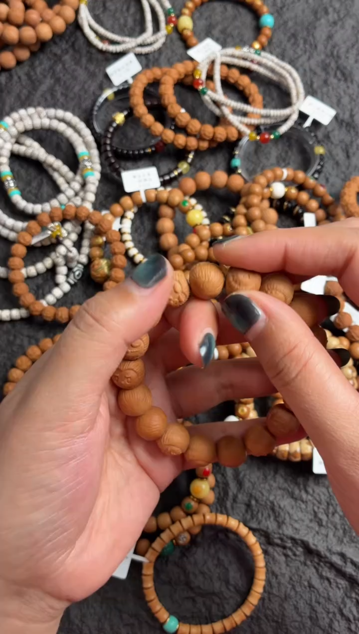 手串猴头核桃猴头雕刻拉布布每颗不同表情