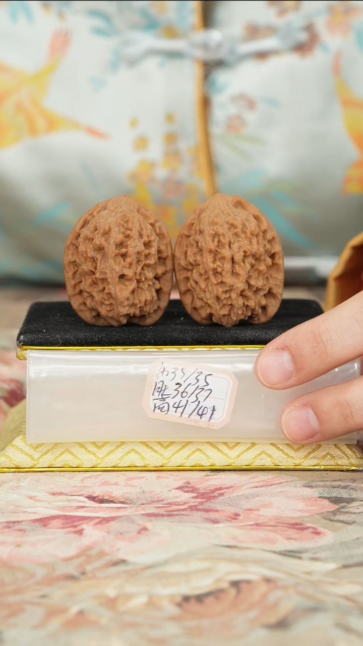 【闪购商品】文玩核桃把件非嫁接将军榜