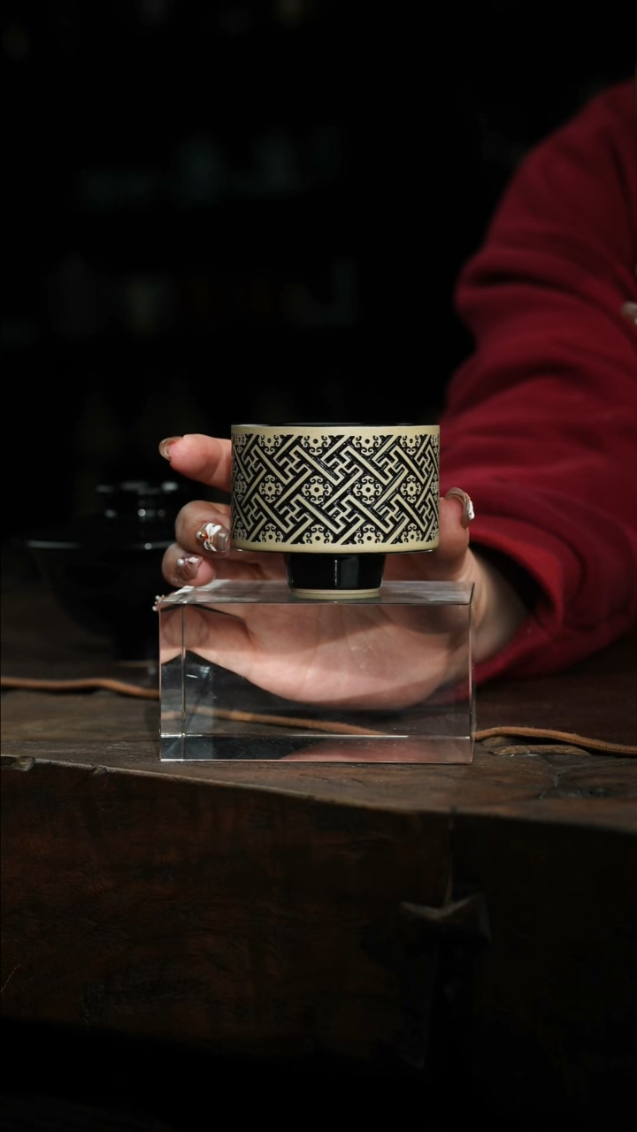 【闪购商品】瓷片李斌 玄色系列 万事如意杯