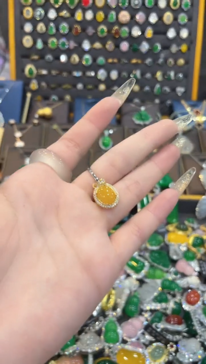 【闪购商品】蜜蜡颈饰未镶嵌11111111
