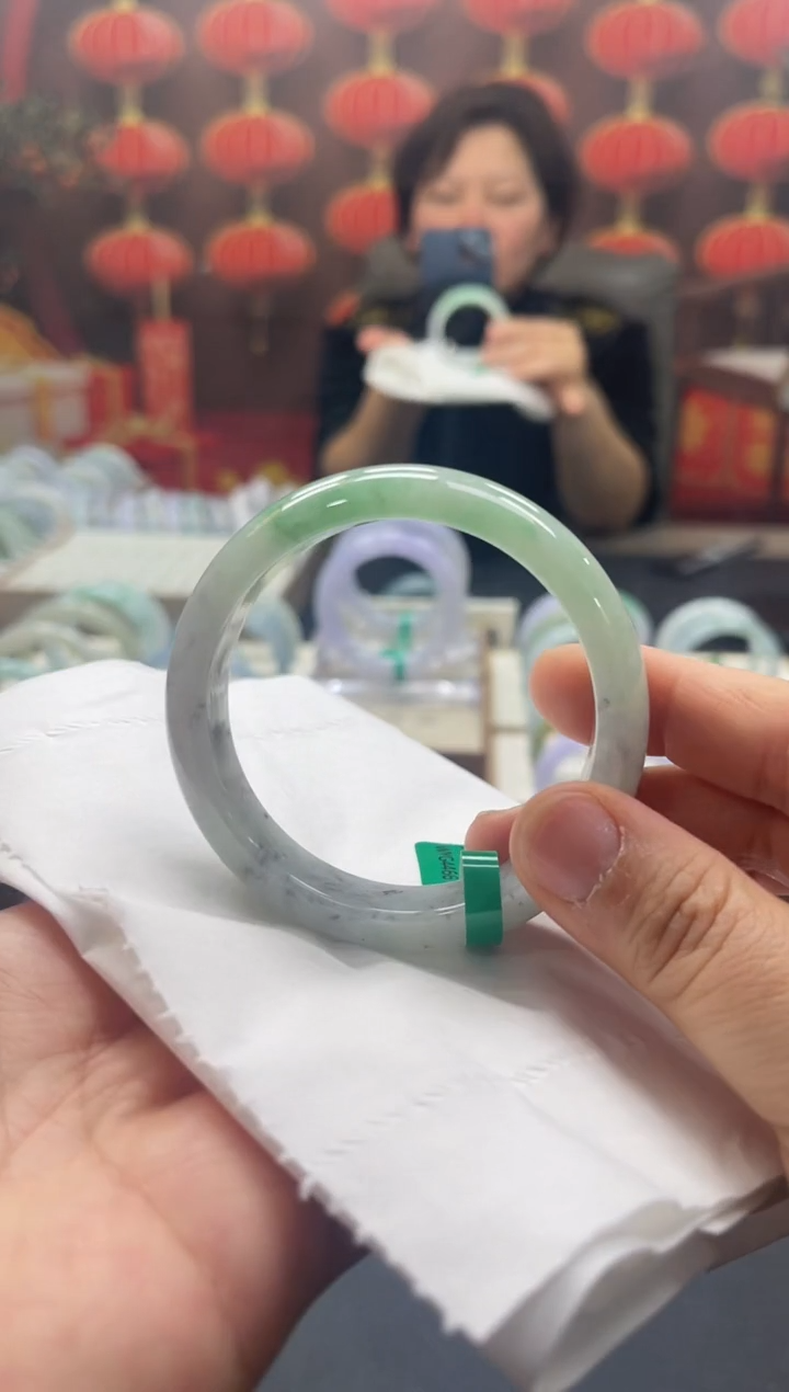 翡翠未镶嵌手镯00009037